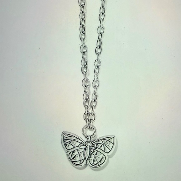 🆕🦋Brighton Colormix Butterfly Ring Necklace Style. NWT - Picture 3 of 6